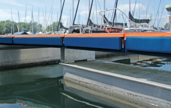 Jetty fenders, mooring fenders DF 110/10 blue